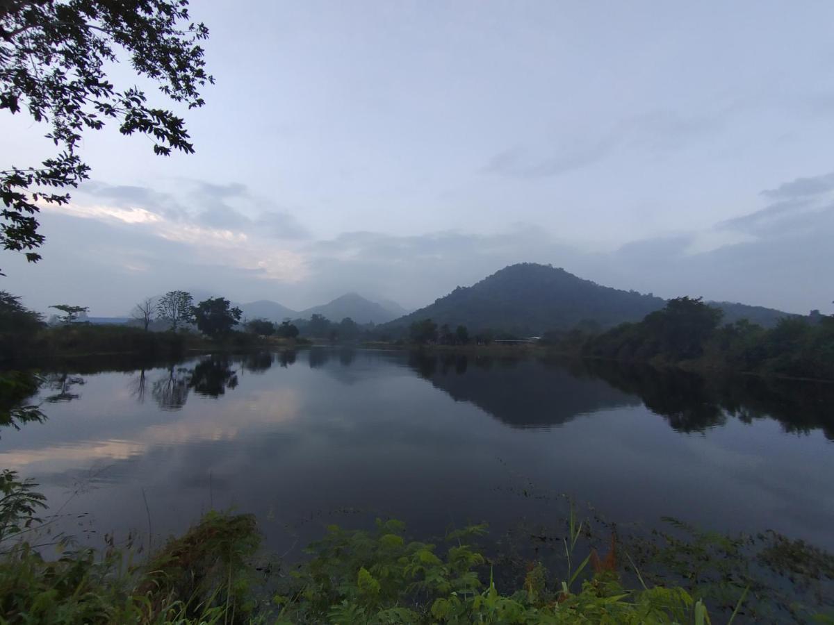 Royal Mountain View Villa Ratchaburi Bagian luar foto