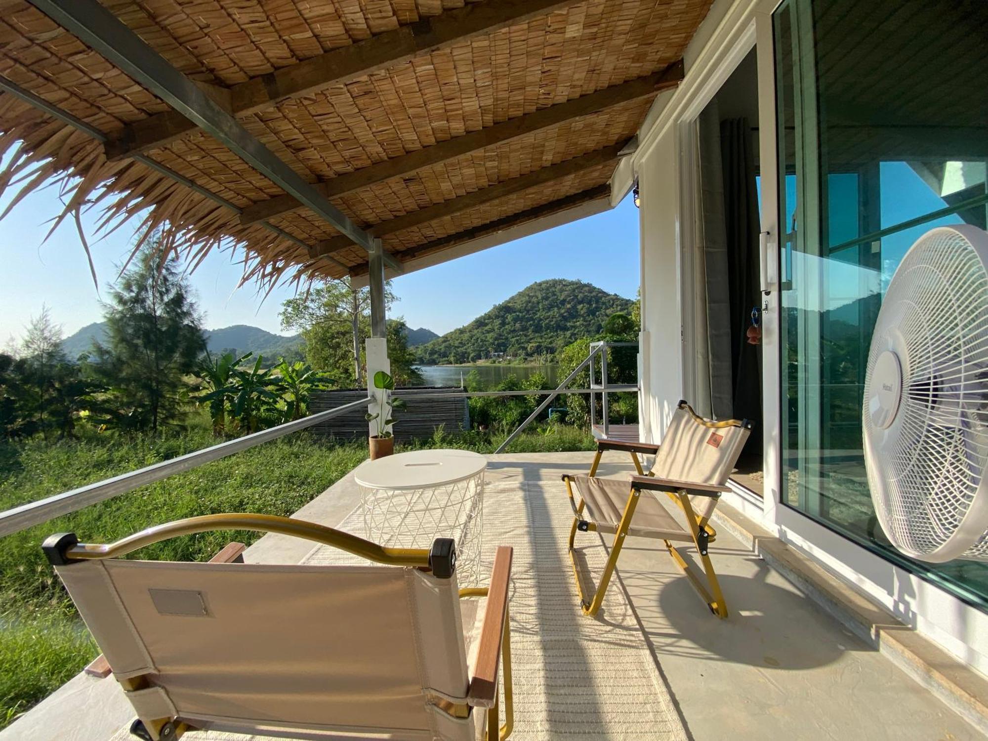 Royal Mountain View Villa Ratchaburi Bagian luar foto