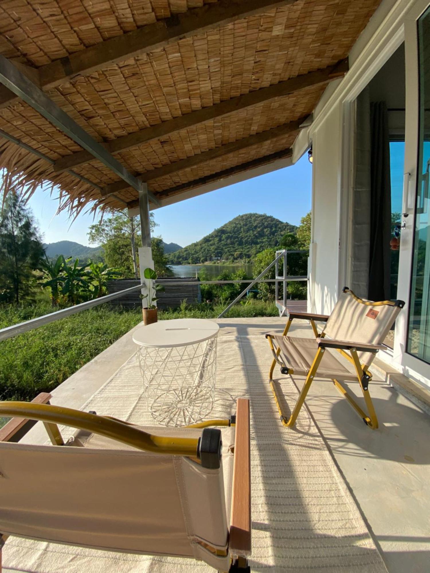 Royal Mountain View Villa Ratchaburi Bagian luar foto